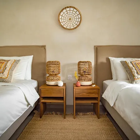 Mas Caners - Eco-chic Lodges, Nature & Biological Pool Dom wakacyjny *