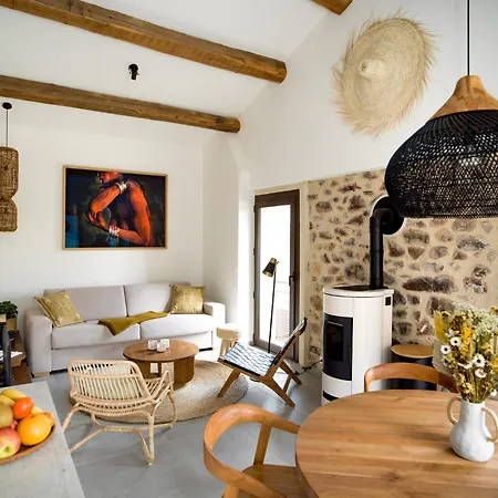 Mas Caners - 2 Eco-chic Lodges, Nature & Biological Pool