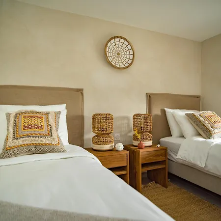 Mas Caners - 2 Eco-chic Lodges, Nature & Biological Pool * Montbolo