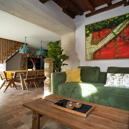 Mas Caners - 2 Eco-chic Lodges, Nature & Biological Pool *