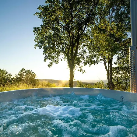 בית נופש Mas Caners - 2 Eco-chic Lodges, Nature & Biological Pool *