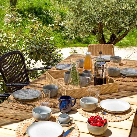 Mas Caners - Eco-chic Lodges, Nature & Biological Pool Montbolo